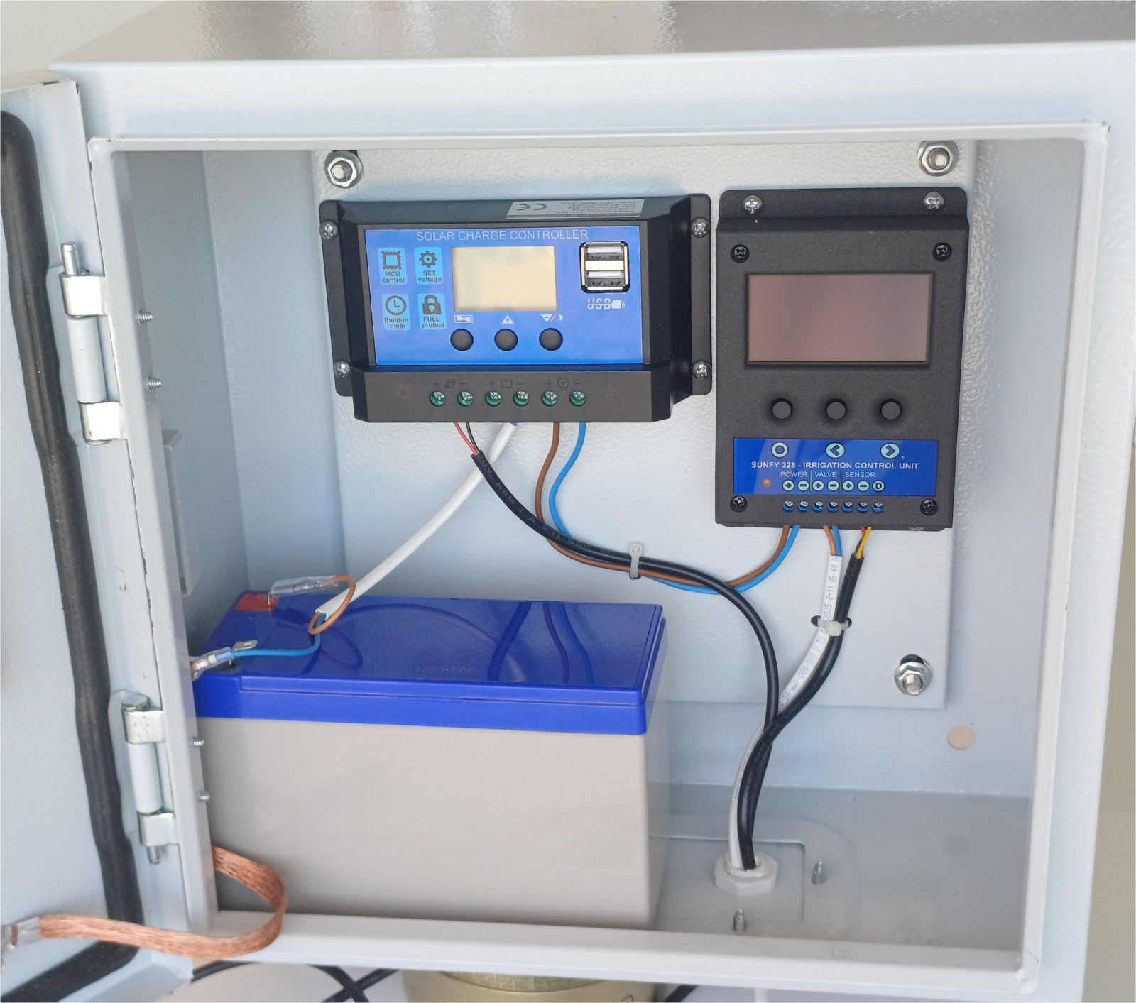 Picapot controller, battery and charge controller inside the outdoor enclosure